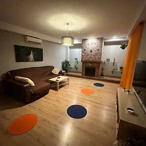 https://apartamentos-adrian.es-andalucia.com
