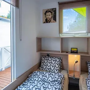 https://chilloutside-privat-paradise-jacuzzi-netflix.adeje-hotels.com